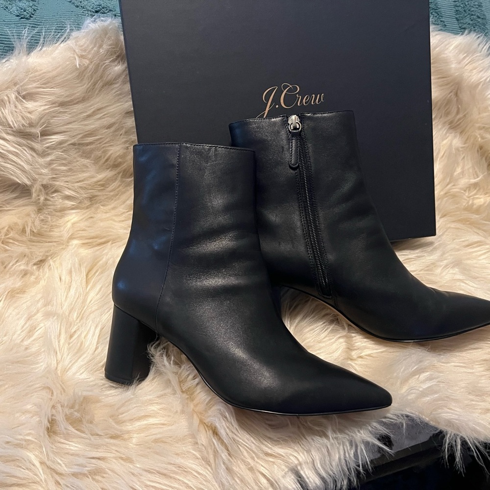Black Leather Heeled Ankle Boots with Block Heel